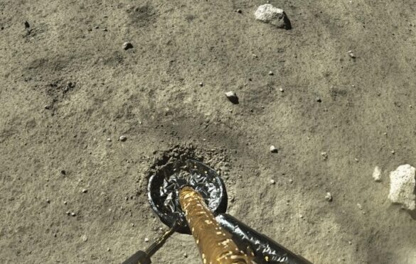 Chang'e 5 landed / CNSA