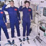 Załoga Shenzhou 14 na pokładzie / CNSA